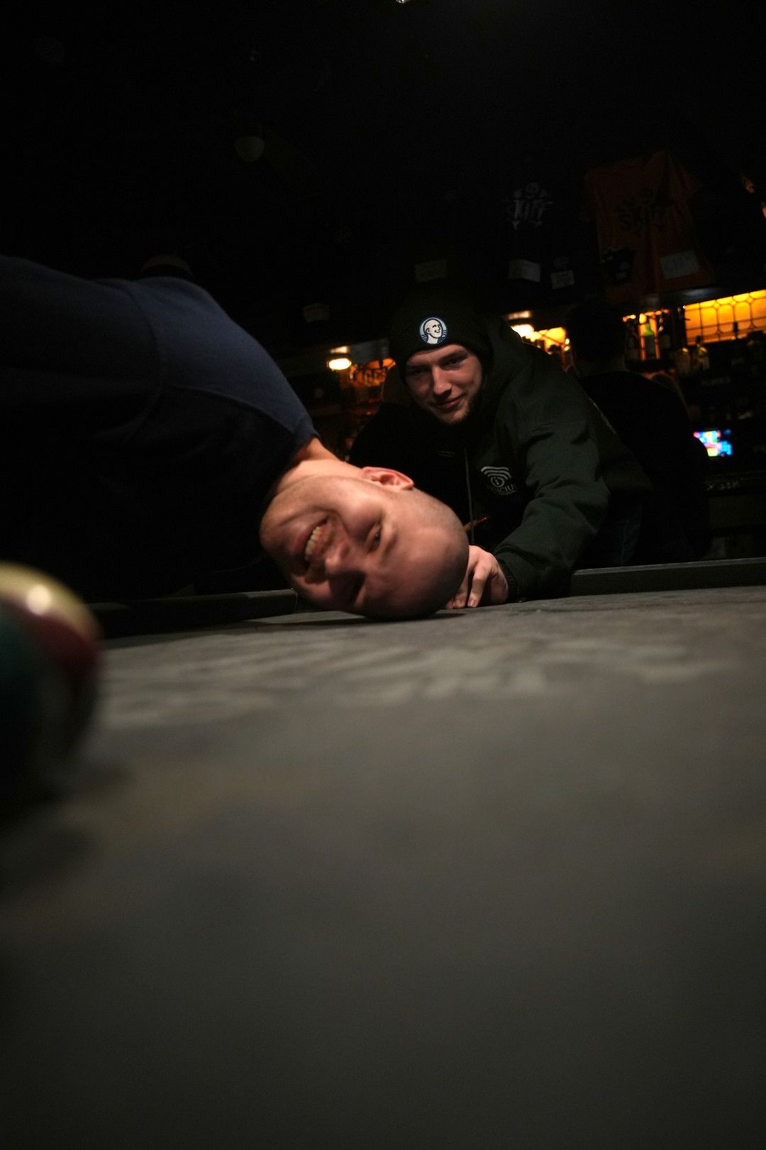 Rino doet zich voor als poolbal